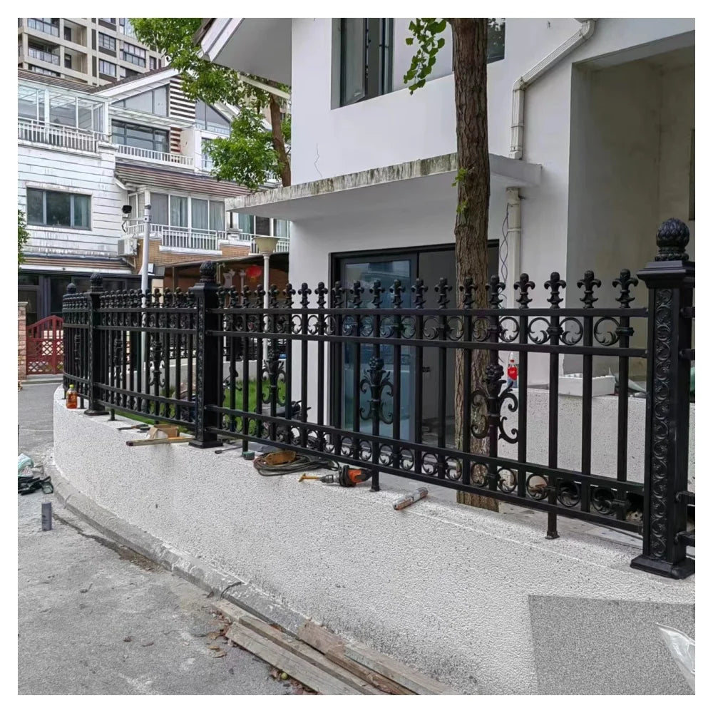 Venta al por mayor de paneles de valla de aluminio, puertas de entrada, paneles de valla de aluminio recubiertos en polvo de alta calidad para jardín