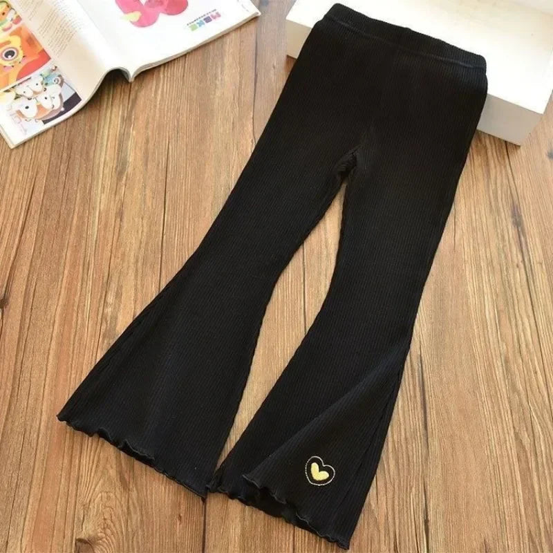 Legging acampanado para niñas, novedad de 20225, pantalones elásticos informales para niños, mallas ajustadas con bordado de corazón, pantalones de verano para niñas