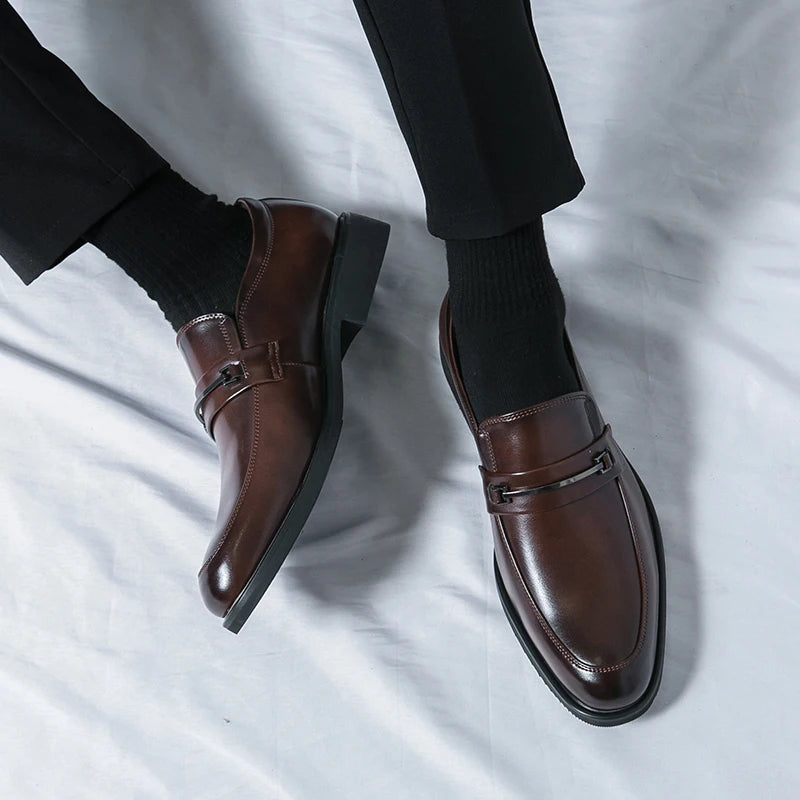 Mocasines casuales clásicos para hombre, zapatos de conducción, moda masculina, zapatos cómodos de cuero para boda, zapatos de vestir negros de negocios