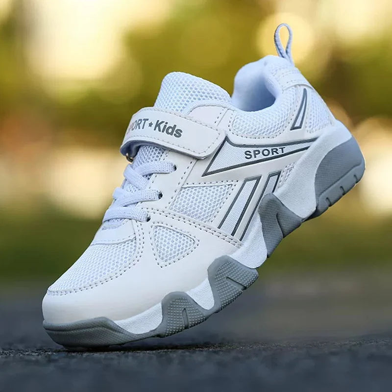Zapatos blancos transpirables para caminar para niños, zapatillas informales de malla de verano para niños, tenis deportivos al aire libre antideslizantes
