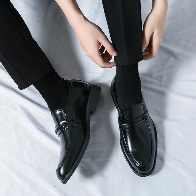 Mocasines casuales clásicos para hombre, zapatos de conducción, moda masculina, zapatos cómodos de cuero para boda, zapatos de vestir negros de negocios