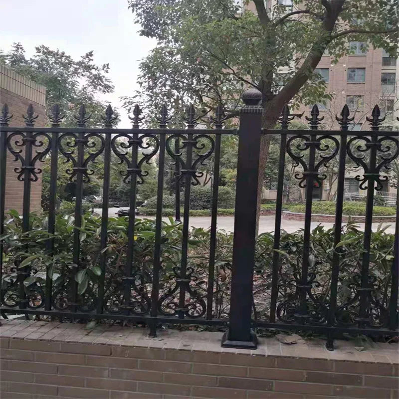 Venta al por mayor de paneles de valla de aluminio, puertas de entrada, paneles de valla de aluminio recubiertos en polvo de alta calidad para jardín