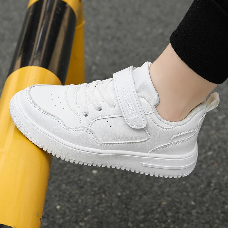 Zapatillas de deporte para niños, zapatos informales de cuero negro, zapatos planos para caminar para estudiantes, calzado deportivo ligero antideslizante para tenis para niñas