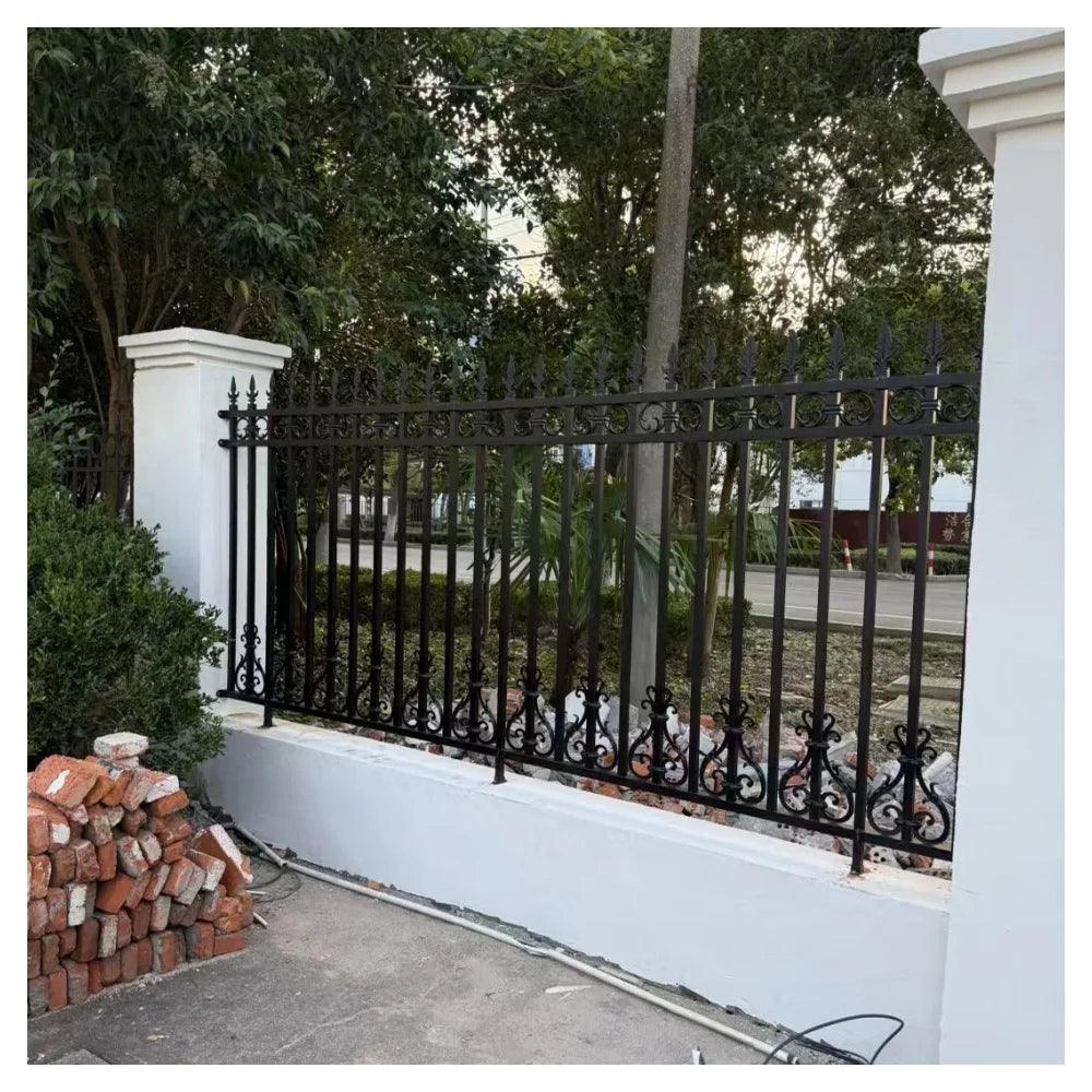 Venta al por mayor de paneles de valla de aluminio, puertas de entrada, paneles de valla de aluminio recubiertos en polvo de alta calidad para jardín