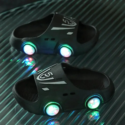 Zapatillas luminosas para niños, zapatos de verano para interiores con dibujos de coches para niñas, zapatos de playa suaves antideslizantes para niños, zapatillas LED de moda para exteriores para niños