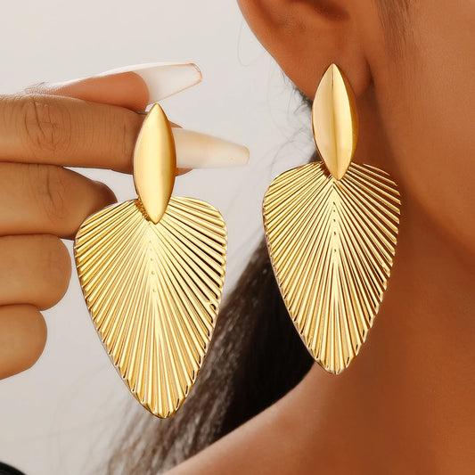 Pendientes grandes con colgante de hoja texturizada de Metal avanzado para mujer, joyerÃ­a de fiesta de moda exagerada, pendiente de gota geomÃ©trico de Color dorado