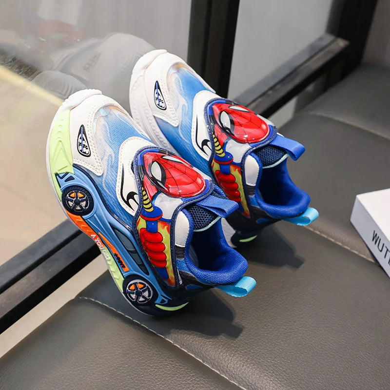 Zapatos para niños, zapatillas de deporte de Spiderman con luces LED de dibujos animados a la moda para niños, zapatos deportivos antideslizantes transpirables para estudiantes, talla 26-35