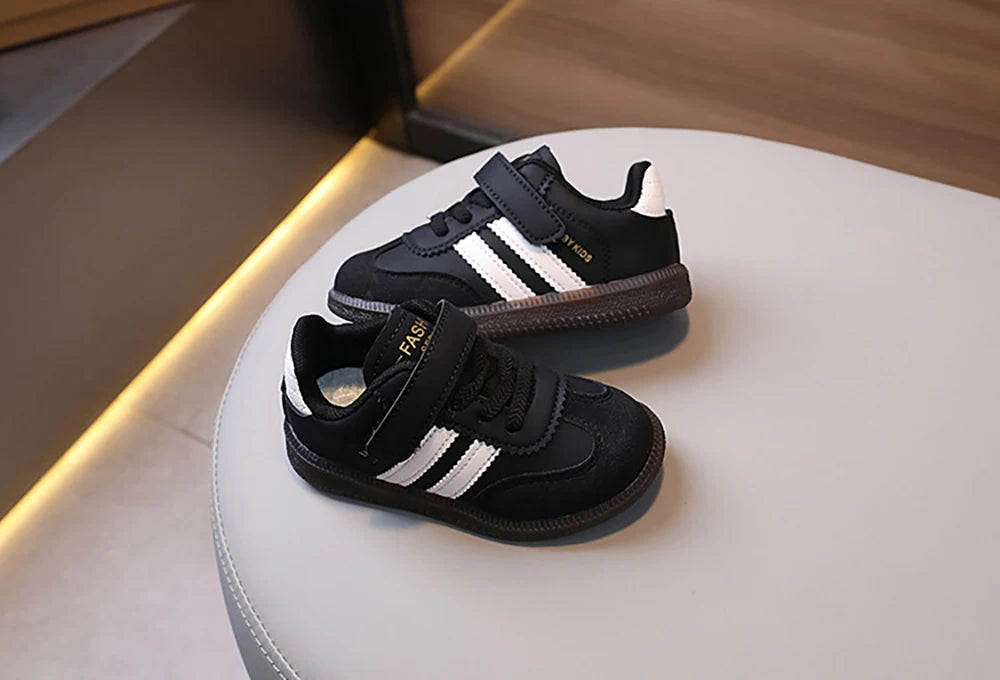 Zapatos deportivos de moda para niños, zapatillas ergonómicas de cuero PU para niños, zapatillas de deporte de suela blanda para niños, zapatillas de tenis para niños y niñas