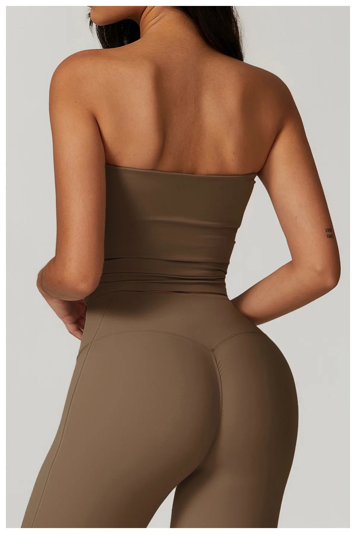 Chaleco de Yoga sin tirantes para mujer, Sujetador deportivo Sexy con parte de atrás bonita para mujer, ropa interior para gimnasio, Top deportivo de secado rápido que absorbe los golpes