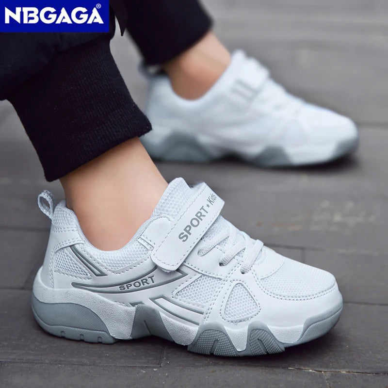 Zapatos blancos transpirables para caminar para niños, zapatillas informales de malla de verano para niños, tenis deportivos al aire libre antideslizantes