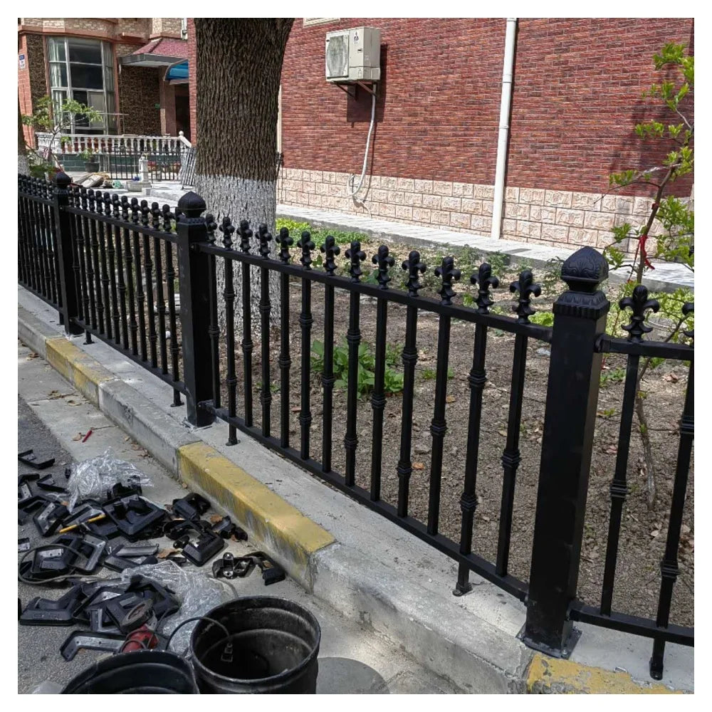 Venta al por mayor de paneles de valla de aluminio, puertas de entrada, paneles de valla de aluminio recubiertos en polvo de alta calidad para jardín