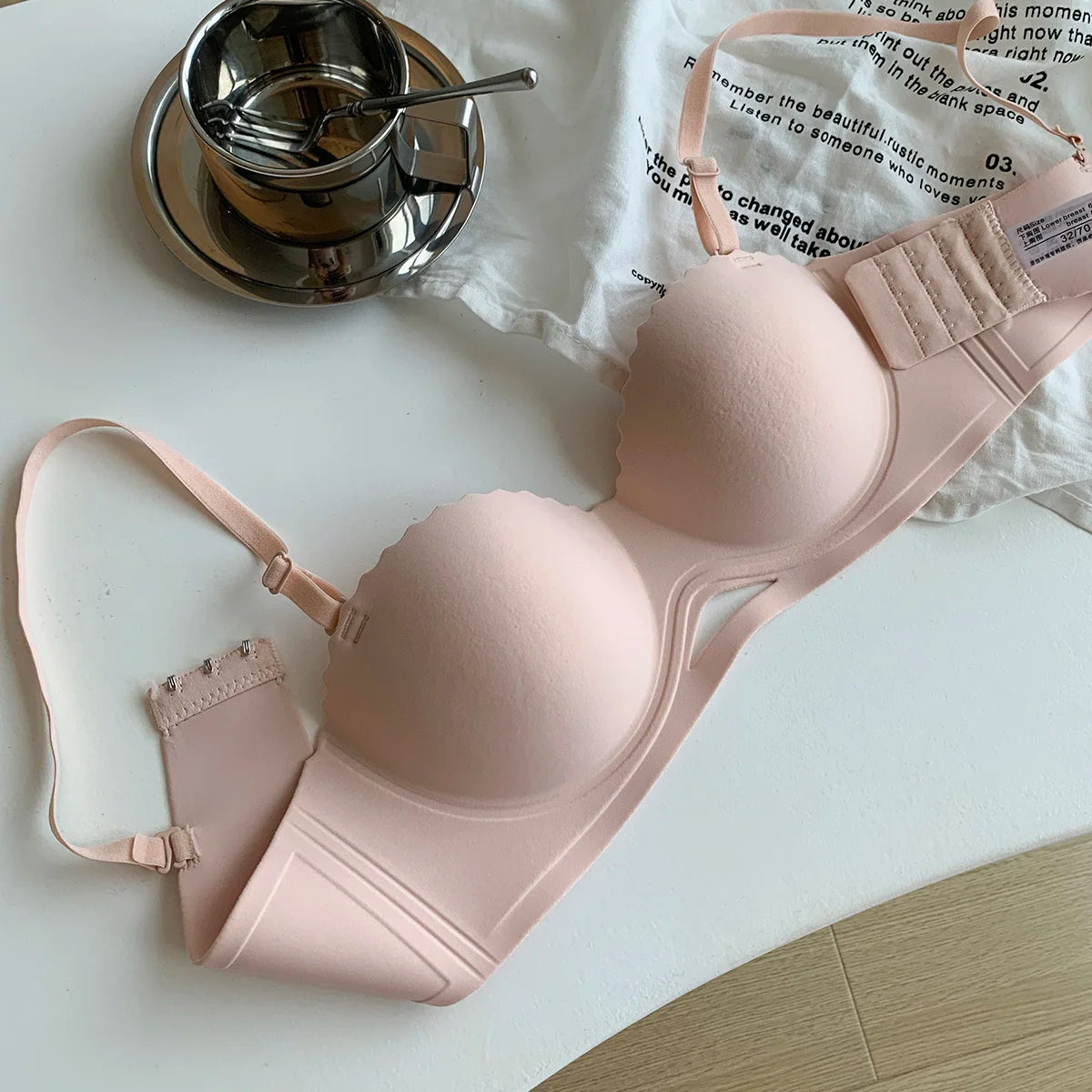 Sujetador sin costuras para mujer, ropa interior push-up con correas desmontables, sujetadores para pechos pequeños, lencería íntima Sexy para mujer