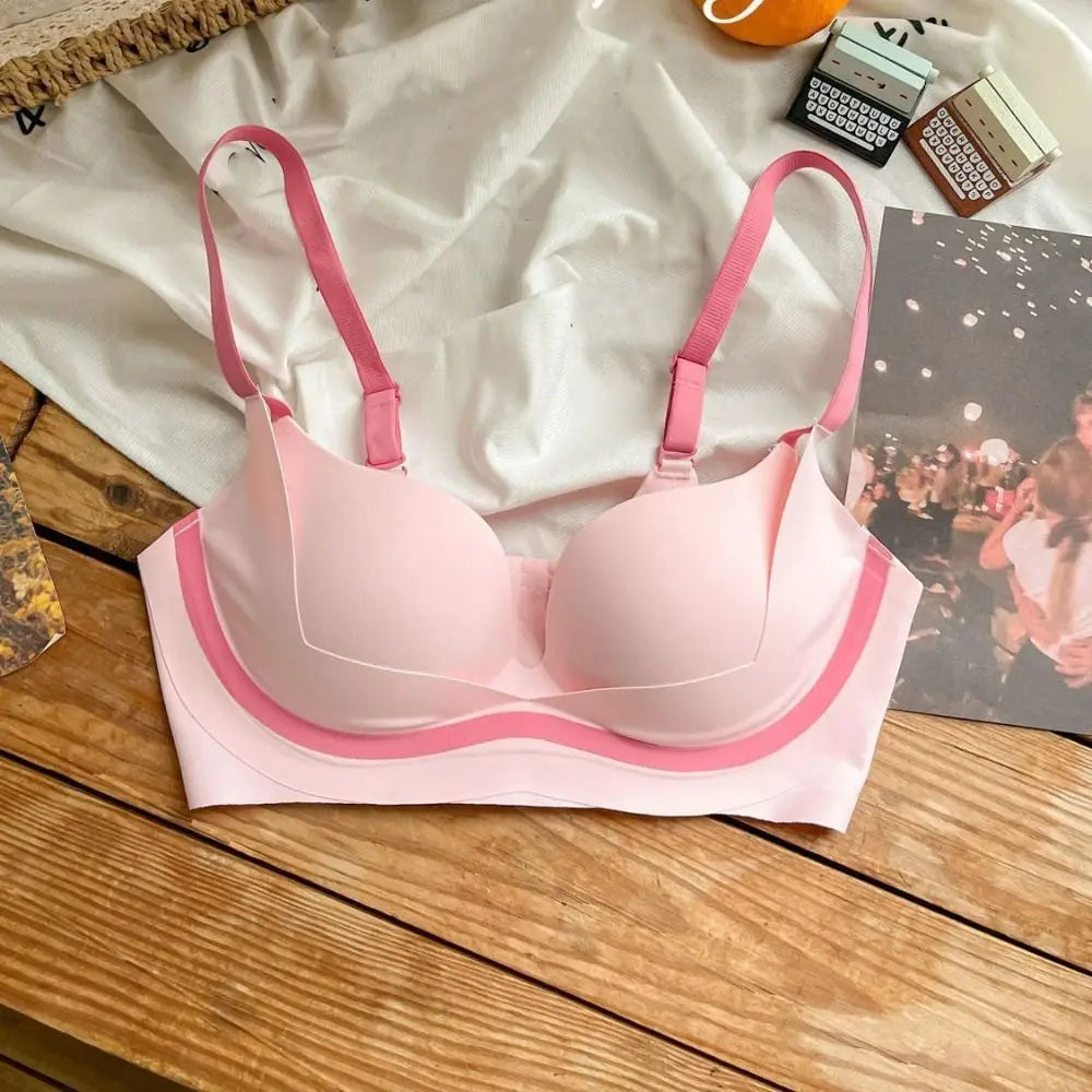Sujetador ajustado inalámbrico con escote en V profundo, sujetador sin costuras a prueba de golpes para mujer, lencería antiflacidez, ropa interior push-up para niñas