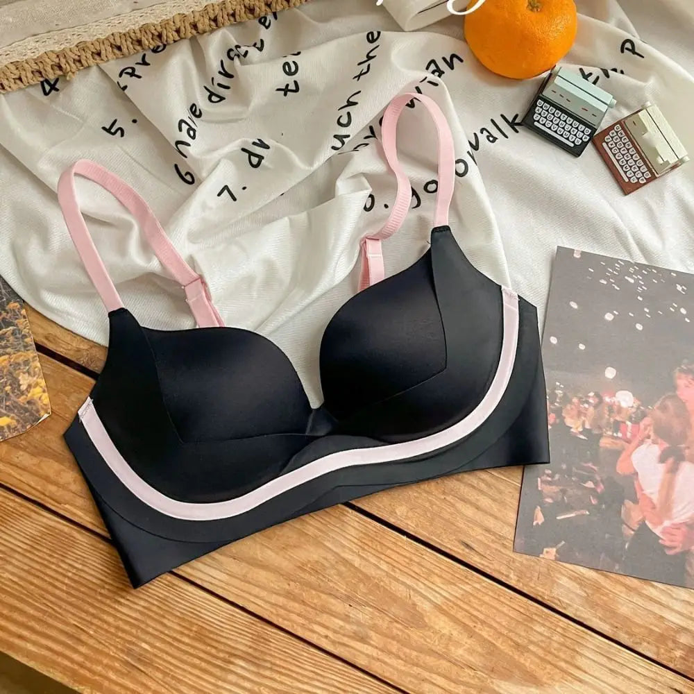 Sujetador ajustado inalámbrico con escote en V profundo, sujetador sin costuras a prueba de golpes para mujer, lencería antiflacidez, ropa interior push-up para niñas