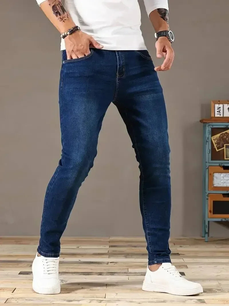 2025 primavera nuevos hombres Slim Fit clÃ¡sico pantalones vaqueros ajustados Casual estilo callejero Casual hombres pantalones vaqueros ajustados hombre Slim Fit lÃ¡piz Denim azul