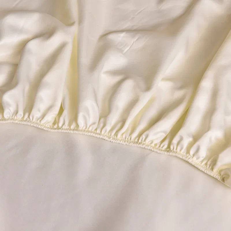 Sábana bajera de satén de alta gama con banda elástica, Sábana sedosa de Color sólido, funda de colchón antideslizante suave, colchas, ropa de cama