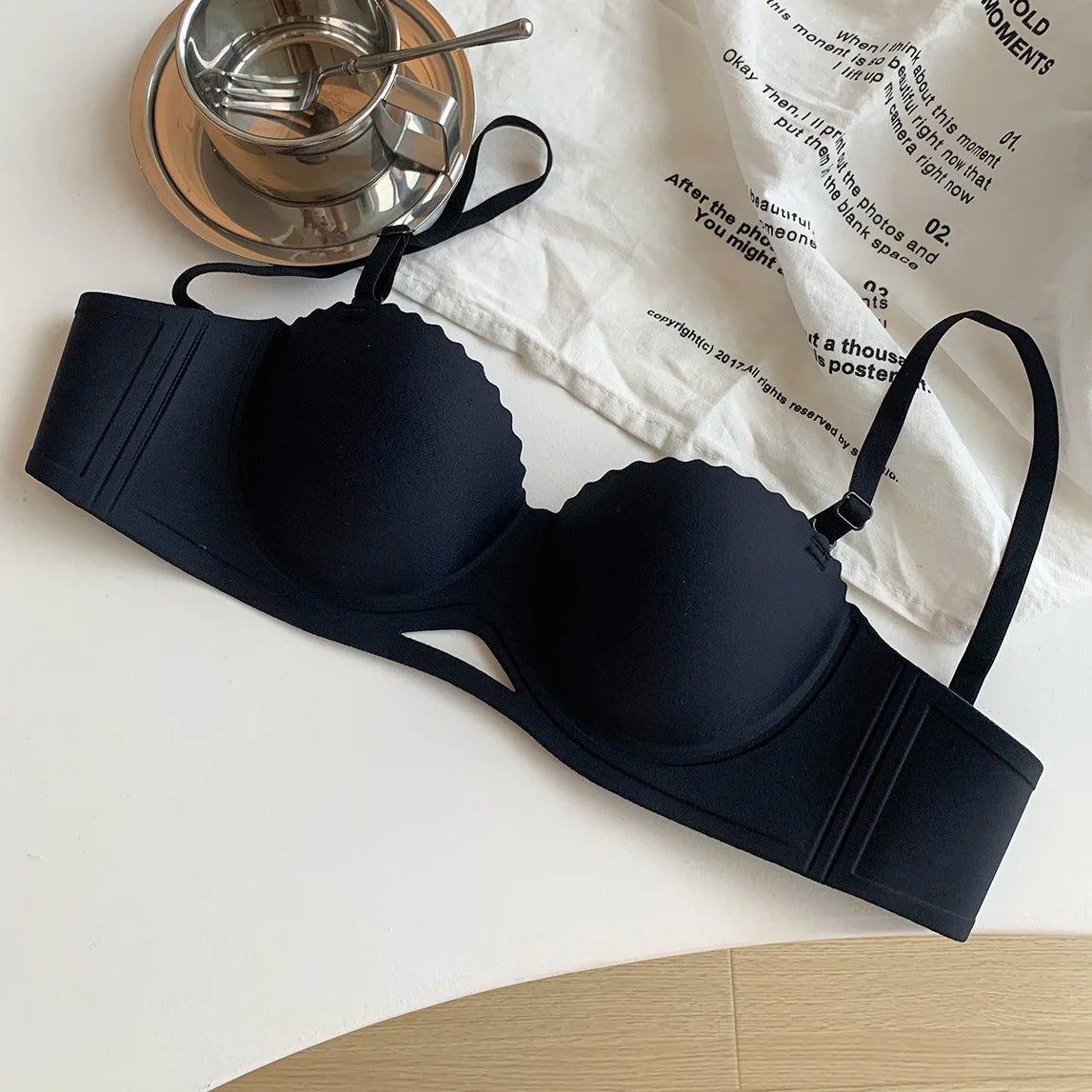 Sujetador sin costuras para mujer, ropa interior push-up con correas desmontables, sujetadores para pechos pequeños, lencería íntima Sexy para mujer