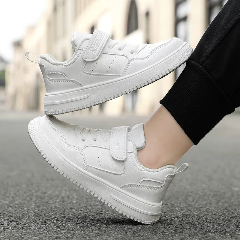 Zapatillas de deporte para niños, zapatos informales de cuero negro, zapatos planos para caminar para estudiantes, calzado deportivo ligero antideslizante para tenis para niñas