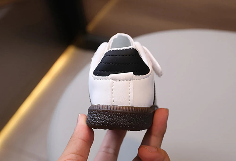 Zapatos deportivos de moda para niños, zapatillas ergonómicas de cuero PU para niños, zapatillas de deporte de suela blanda para niños, zapatillas de tenis para niños y niñas