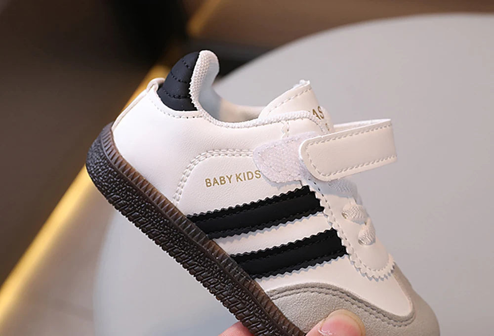 Zapatos deportivos de moda para niños, zapatillas ergonómicas de cuero PU para niños, zapatillas de deporte de suela blanda para niños, zapatillas de tenis para niños y niñas
