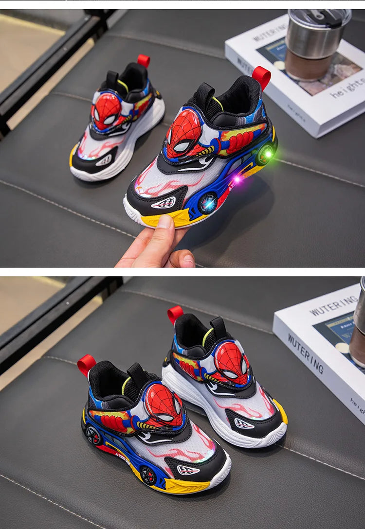 Zapatos para niños, zapatillas de deporte de Spiderman con luces LED de dibujos animados a la moda para niños, zapatos deportivos antideslizantes transpirables para estudiantes, talla 26-35