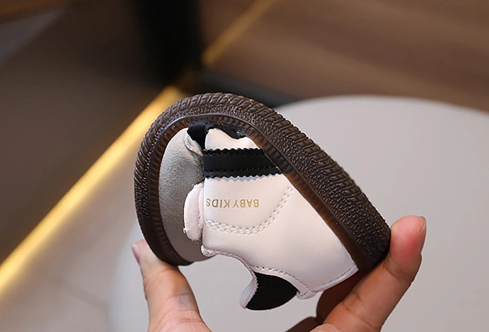 Zapatos deportivos de moda para niños, zapatillas ergonómicas de cuero PU para niños, zapatillas de deporte de suela blanda para niños, zapatillas de tenis para niños y niñas
