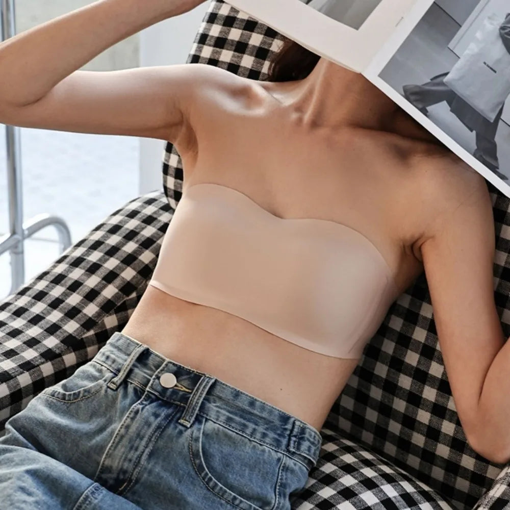 Sujetador envuelto sin tirantes de Color sólido, ropa interior Invisible antideslizante para mujer, lencería femenina fina para boda