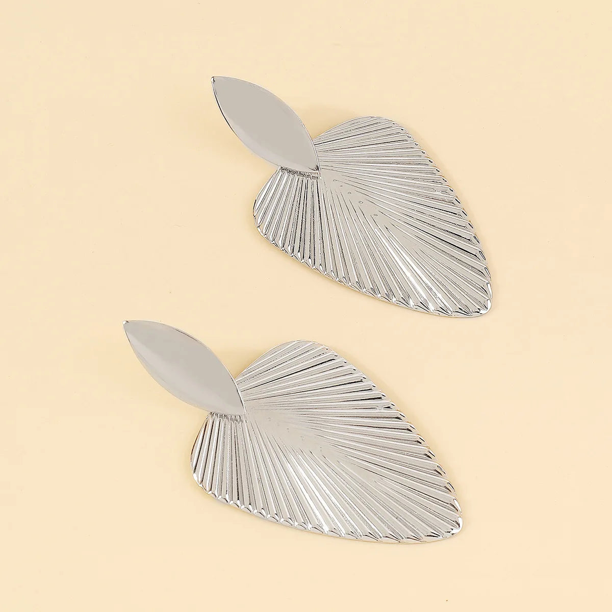 Pendientes grandes con colgante de hoja texturizada de Metal avanzado para mujer, joyerÃ­a de fiesta de moda exagerada, pendiente de gota geomÃ©trico de Color dorado