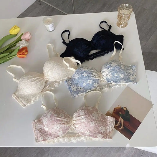 Sujetador inalámbrico de malla ajustado para mujer, sujetador antiflacidez de encaje Floral dulce con escote en V profundo, lencería con pechos recogidos, regalos