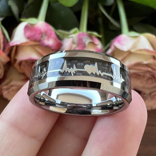 Anillos de compromiso de carburo de tungsteno con incrustaciones de corazÃƒÂ³n de fibra de carbono negra de 8mm a la moda, alianzas de boda con cÃƒÂºpula, pulido, brillante, ajuste cÃƒÂ³modo