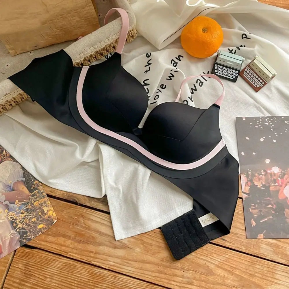 Sujetador ajustado inalámbrico con escote en V profundo, sujetador sin costuras a prueba de golpes para mujer, lencería antiflacidez, ropa interior push-up para niñas
