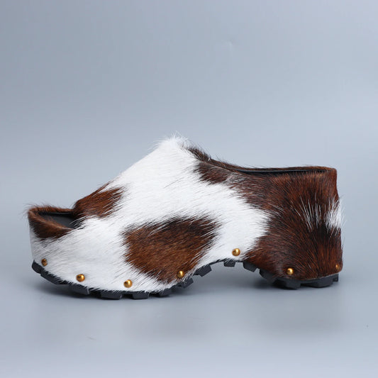 2025 Sandalias de plataforma de lujo de diseñador para mujer, zapatos cómodos de moda de verano con forro de cuero de pelo de becerro Real, sandalias deslizantes